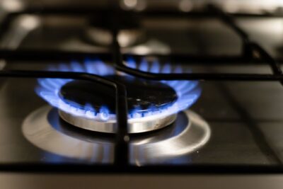 Gaz : le prix repère bondit encore en octobre, comment limiter la facture